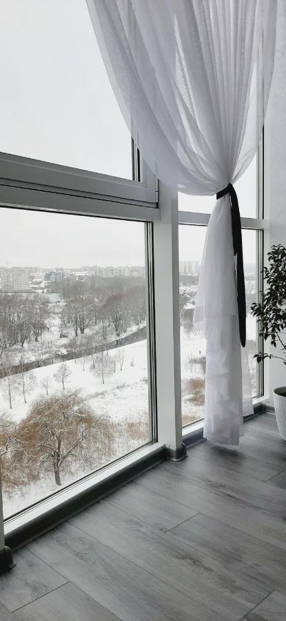 Сучасний Люкс З Приголомшливим Виглядом! Khmelʼnytsʼkyy Bagian luar foto